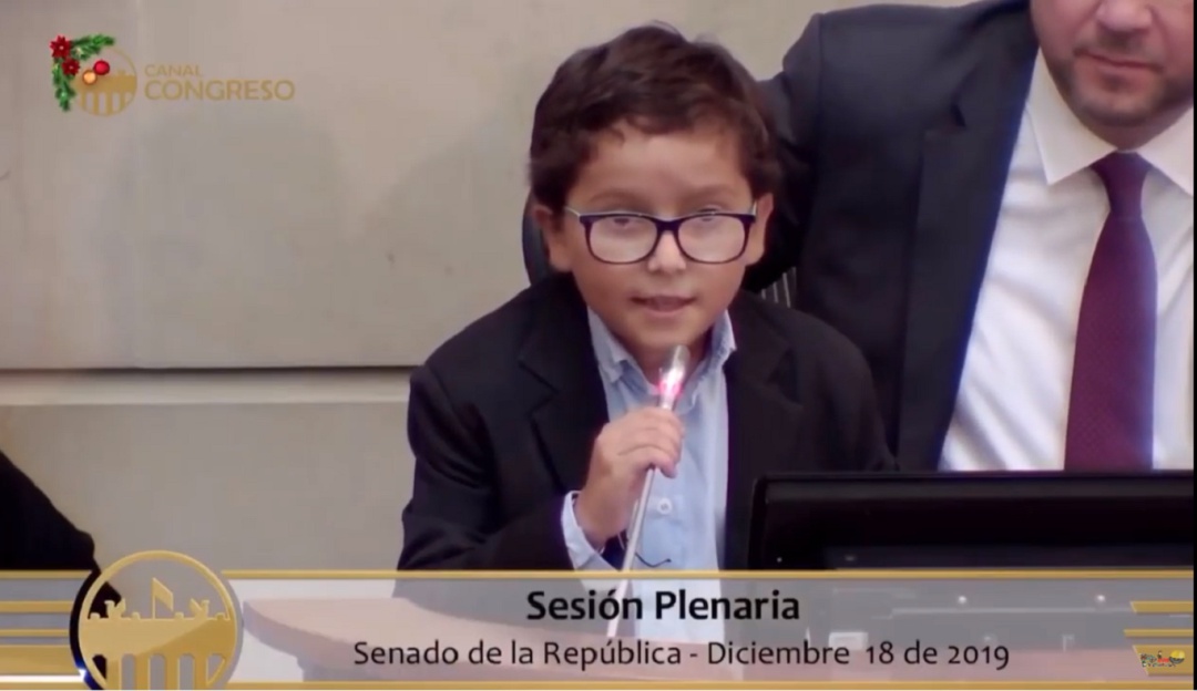 Niño en el congreso contra la reforma Tributaria: Niño ambientalista: Les pido que como senadores legislen para la vida