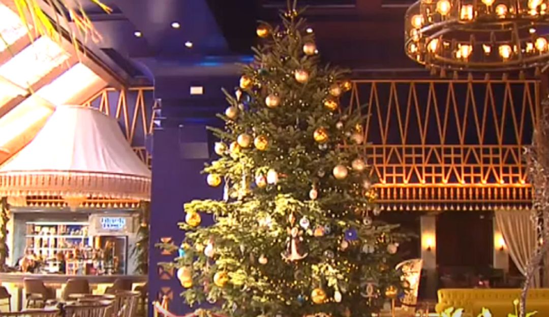 Árbol de navidad más caro del mundo: El árbol de navidad más caro del mundo cuesta 40 mil millones de pesos