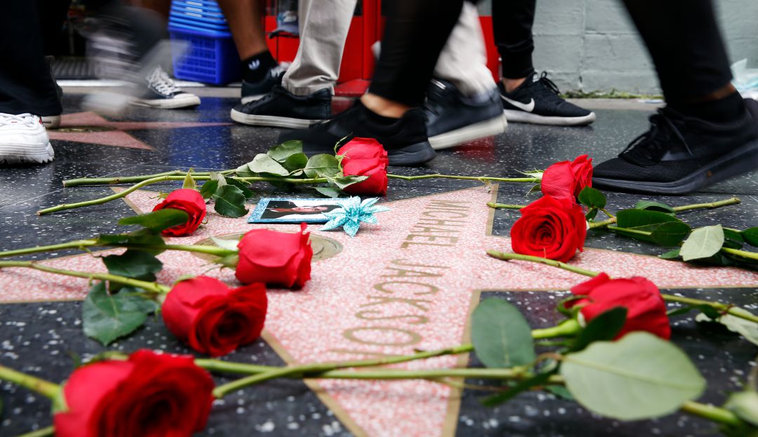 Michael Jackson tumba California: Lo que encontró este hombre al recorrer la tumba de Michael Jackson