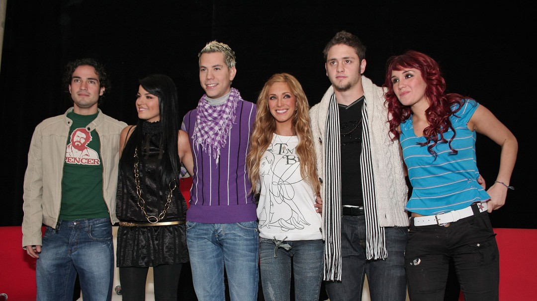 ¡Qué desilusión! Planetario desmiente show láser de RBD