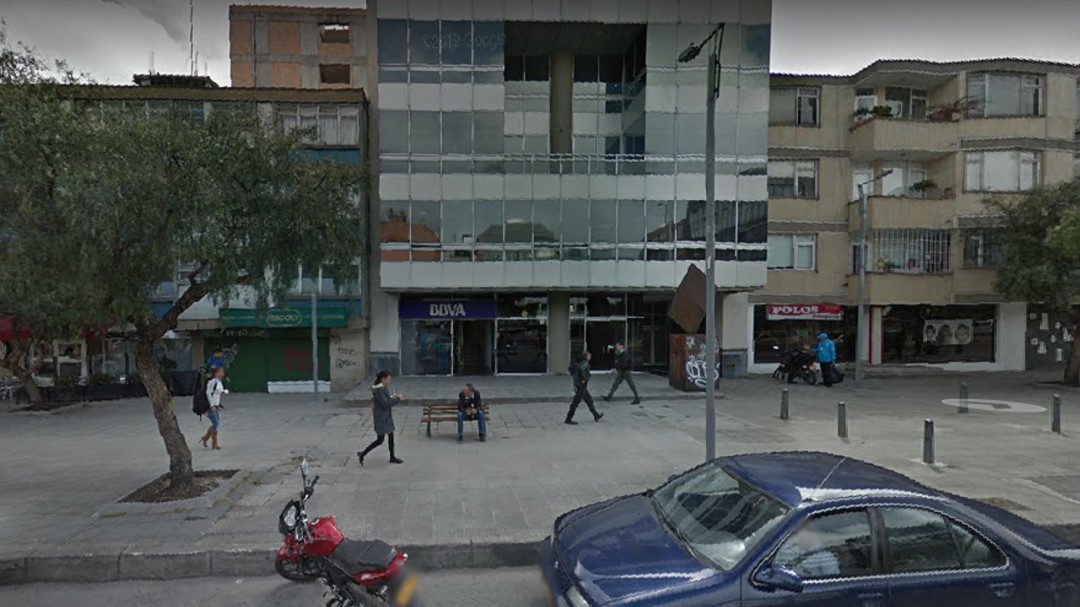 "Llegué primero yo al banco que la Policía"