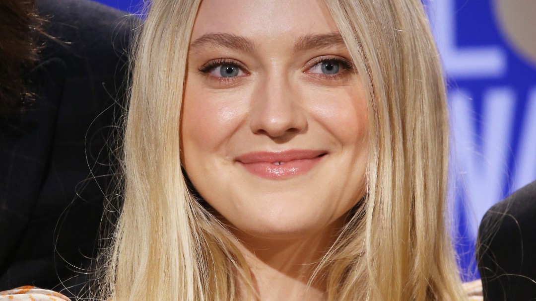 Dakota Fanning se desnuda en Instagram