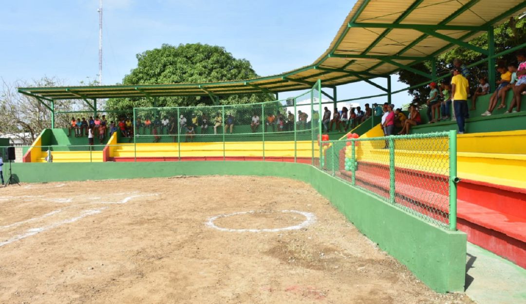 Alcaldía Cartagena Ider renovación polideportivo Arroyo Grande: Alcaldía de Cartagena y el IDER renuevan polideportivo de Arroyo Grande