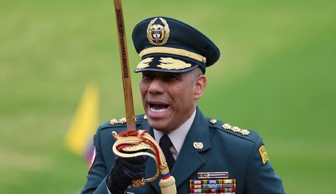 Fuerzas Militares Colombia General Zapateiro: General Zapateiro tomó posesión como comandante del Ejército
