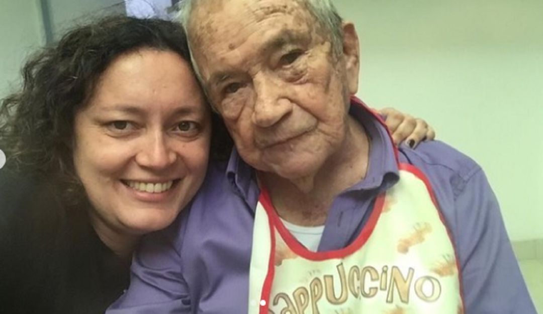 Falleció el abuelo de Angélica Lozano.: En redes apoyan a Angélica Lozano tras la pérdida de su abuelo
