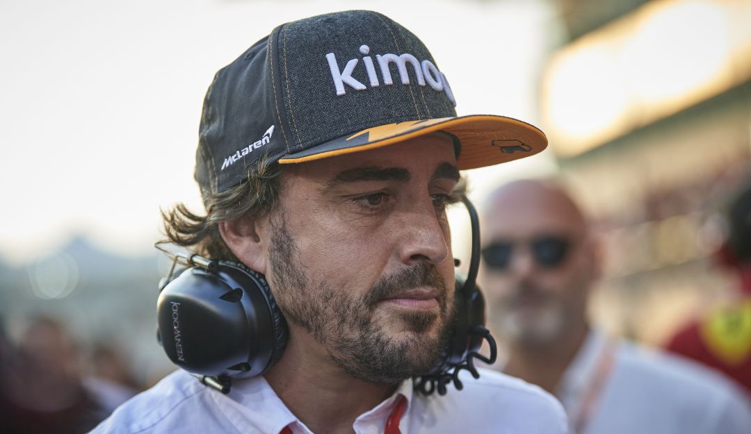 Toyoya Hilux: Así es el coche que Fernando Alonso pilotará en el rally Dakar