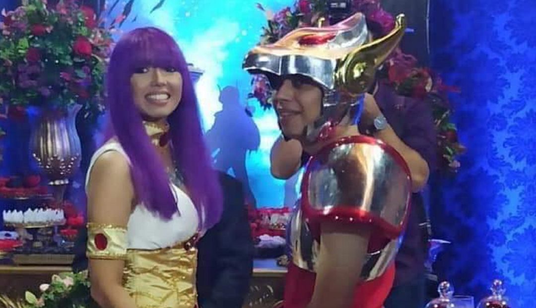 Caballeros del Zodiaco boda: Pareja celebró su boda con curiosa temática de 'Caballeros del Zodiaco'