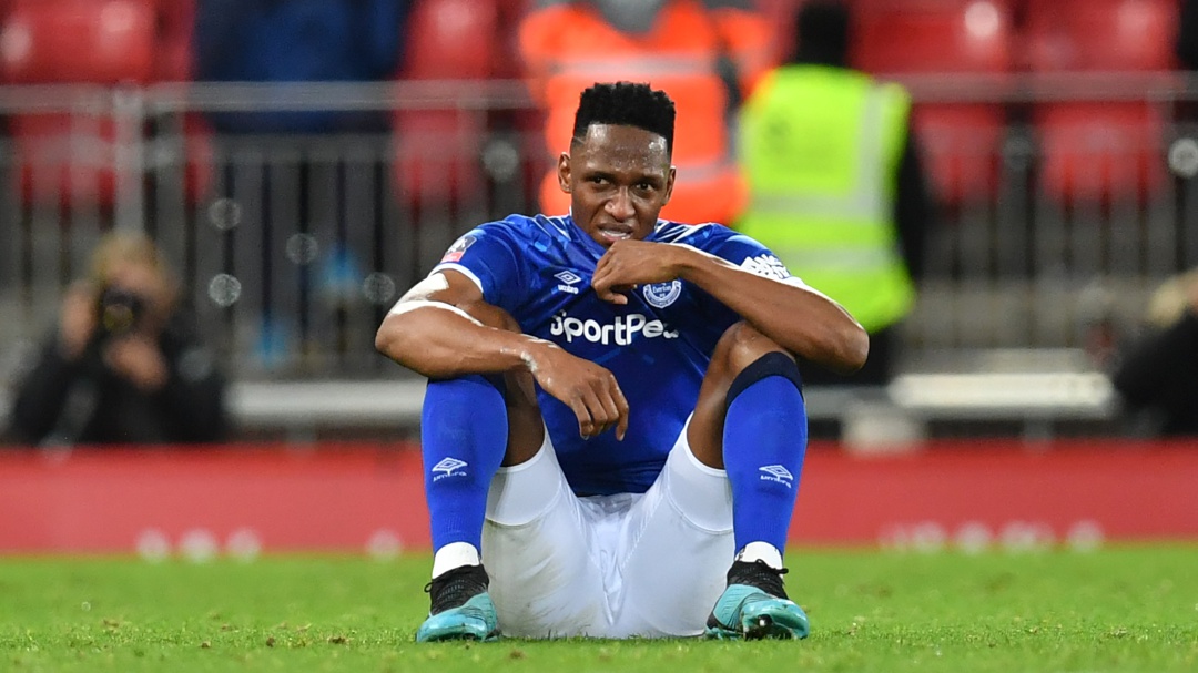 Con Mina los 90 minutos, Liverpool eliminó al Everton de la FA Cup