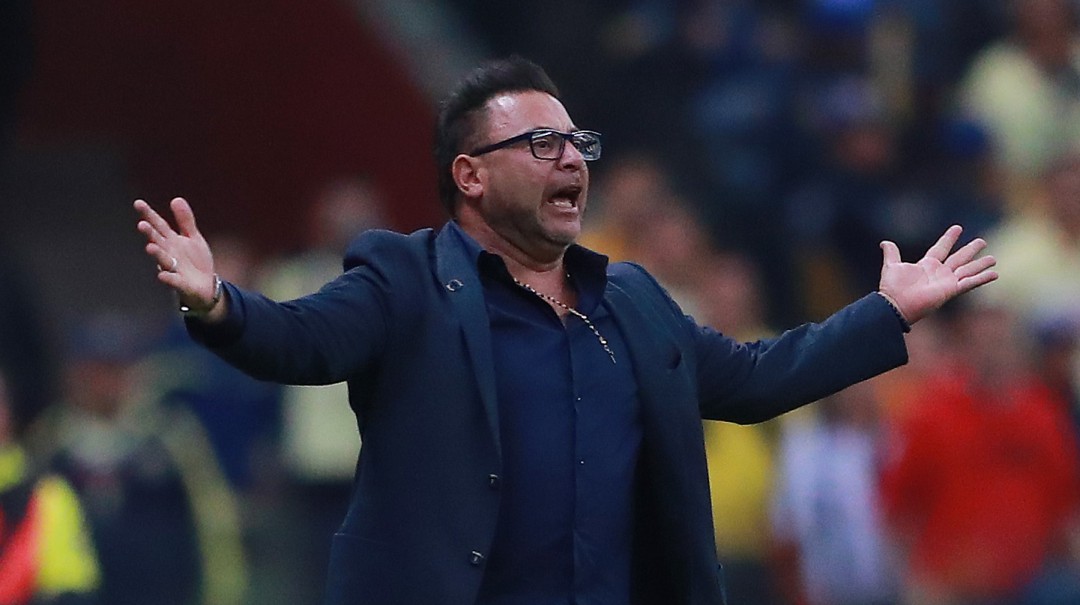 ¡La pelea no para! Mohamed sigue incómodo con actitud de Jurgen Klopp