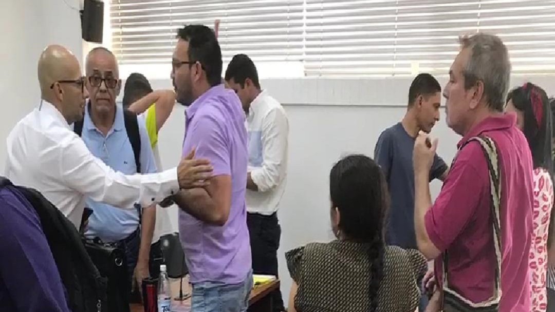 Juez ratifica detención domiciliaria para exsecretario de Educación