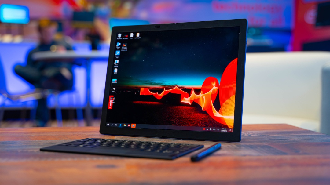 ThinkPad X1 Fold, la incursión de Lenovo con pantallas flexibles