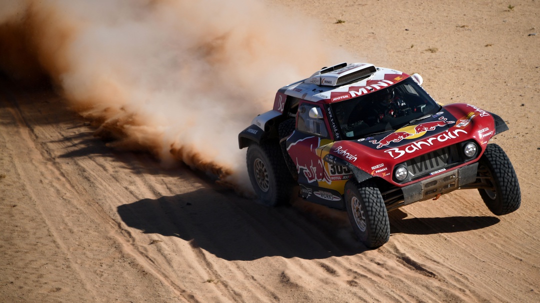 Fernando Alonso y los colombianos repuntan en cuarto día del Rally