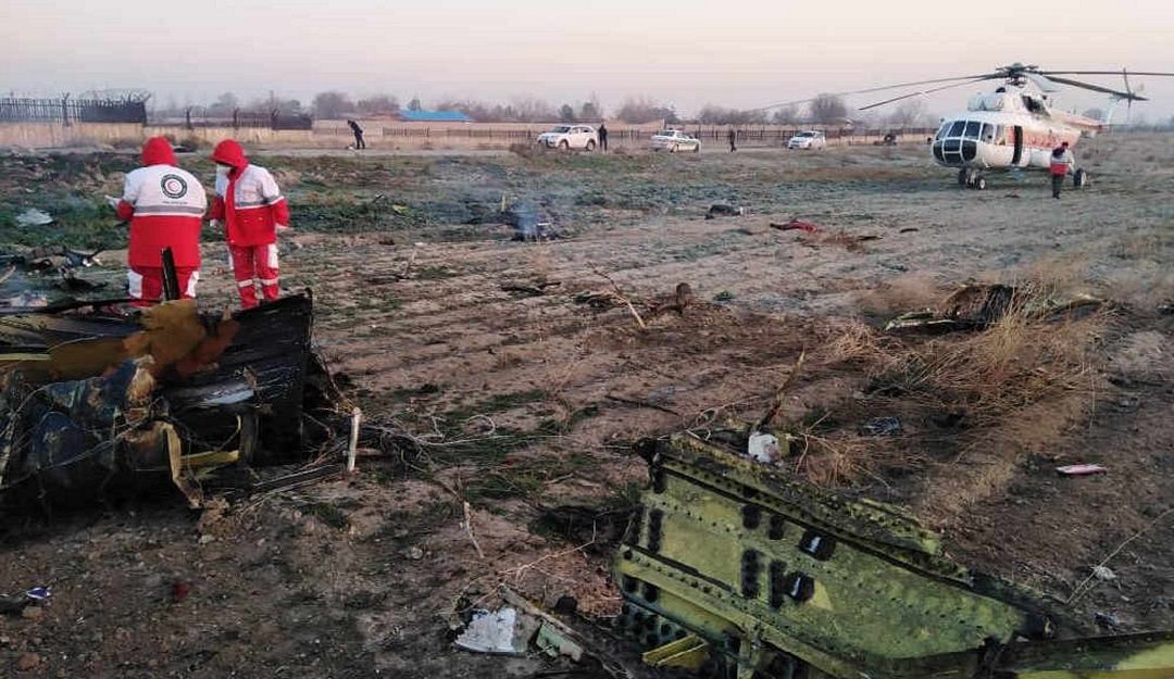 No hay sobrevivientes en accidente de avión con 170 pasajeros en Irán