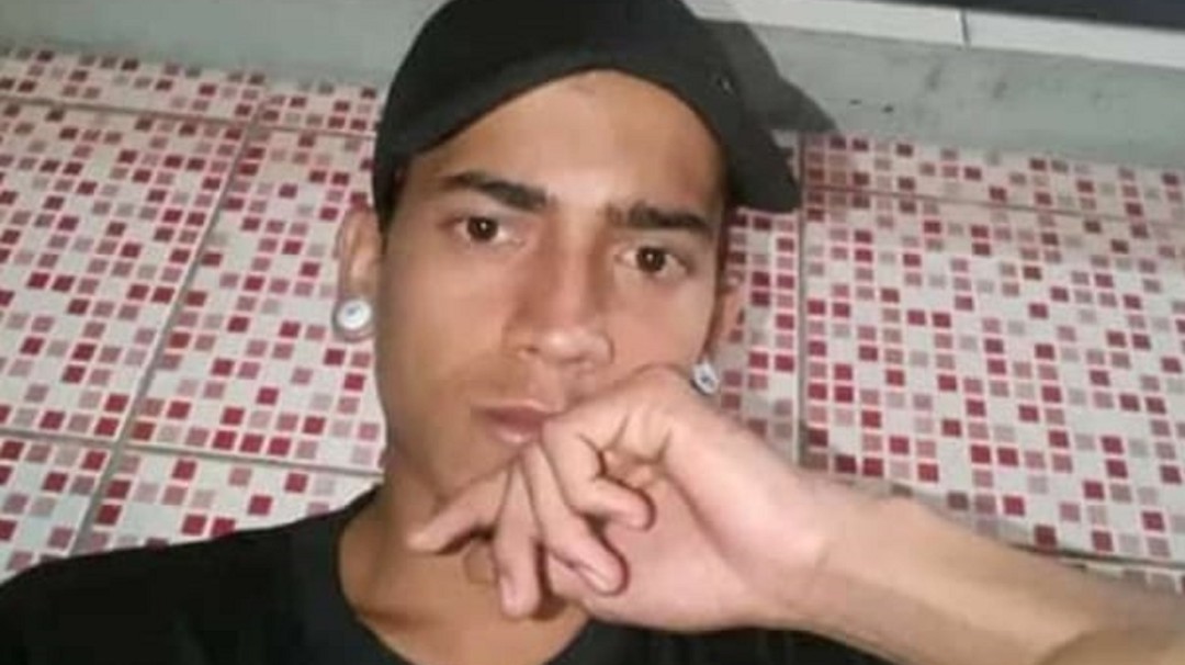 Mujer de Puerto Berrío pide ayuda para rescatar a su hijo en Brasil
