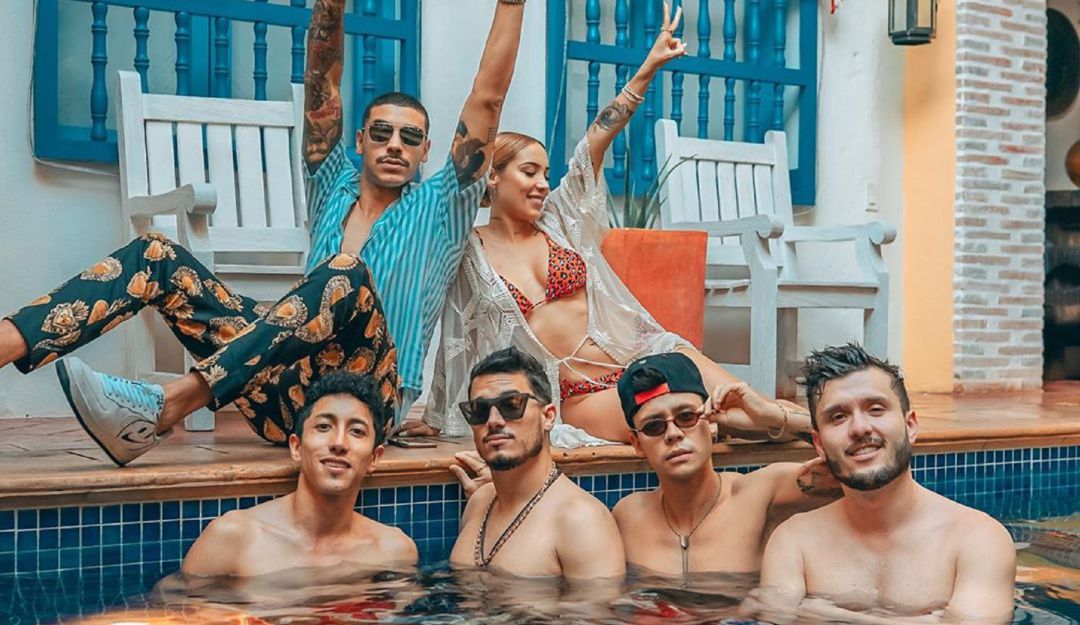 ¡OMG! Pipe Bueno compartió una fotografía besando a Luisa Fernanda W