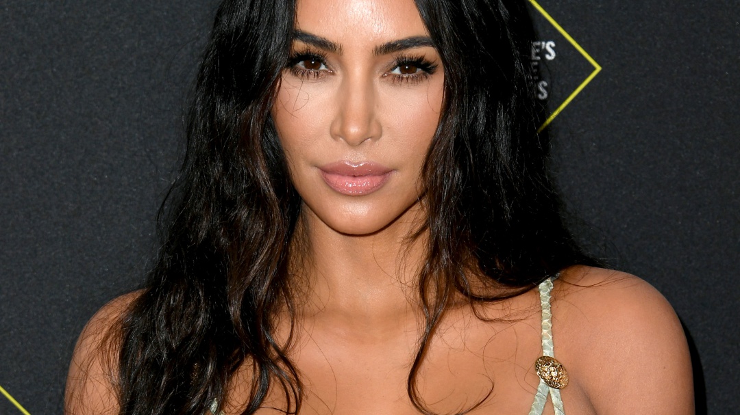 ¡En ropa interior! Así es el primer post ardiente de Kim Kardashian en 2020
