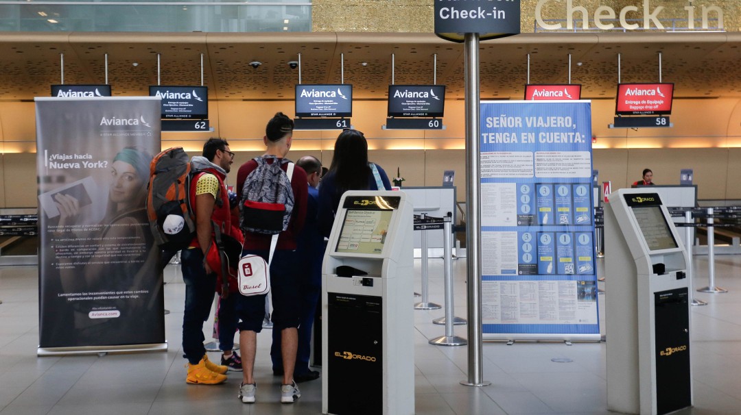 Problemas en aeropuertos del país por alta nubosidad
