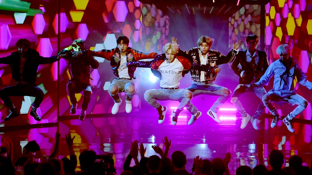 Fanáticos de BTS reaccionan tras adelanto del primer tráiler del Comeback