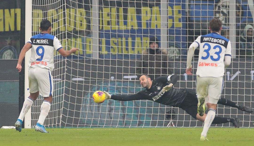 Selección colombiana fútbol luis muriel atalanta Inter de milán: Muriel falló un penalti decisivo en el empate entre Atalanta e Inter