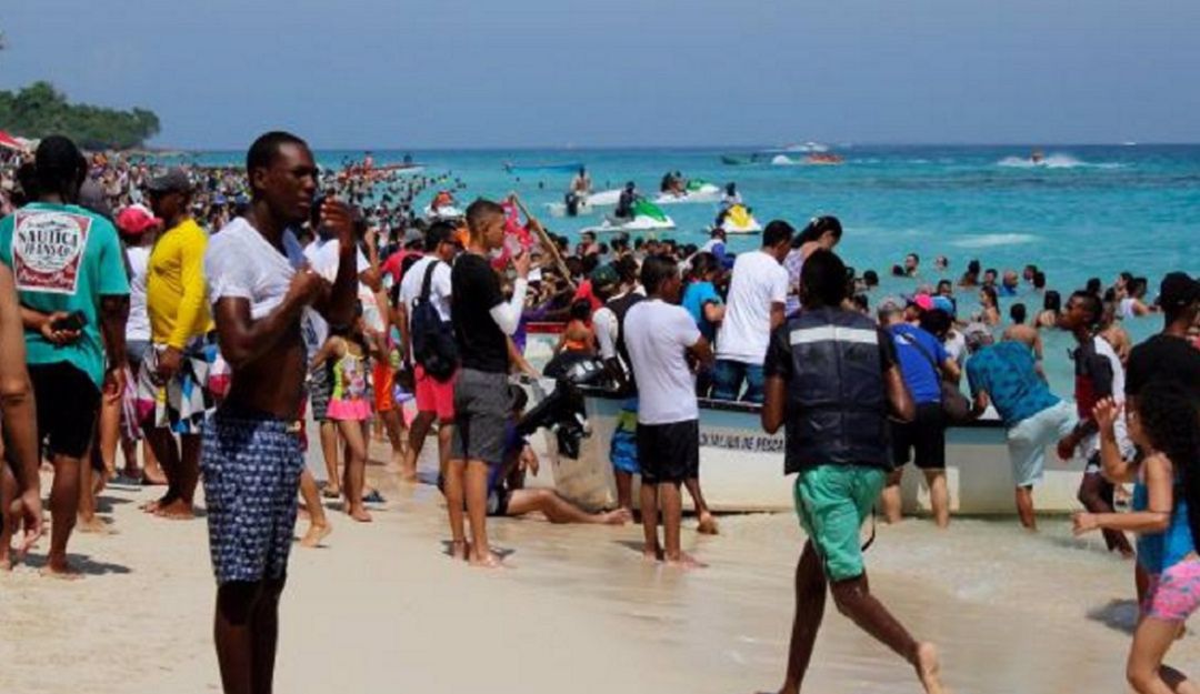 Accidentes en playas Cartagena: Un herido dejó choque de jet ski y lancha en Playa Blanca, Cartagena