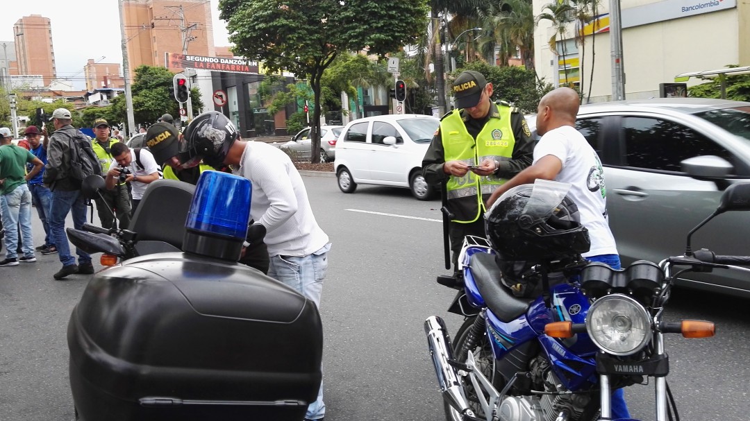 Se levanta la medida de restricción de parrillero en Bello