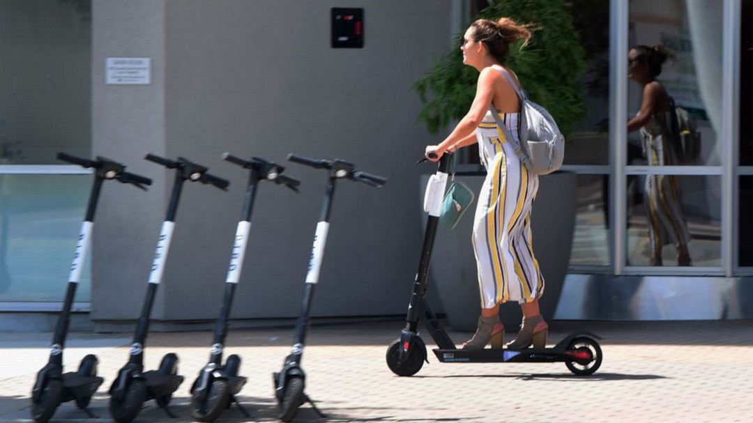 Voom, primera app de patinetas eléctricas autorizada para operar en Bogotá