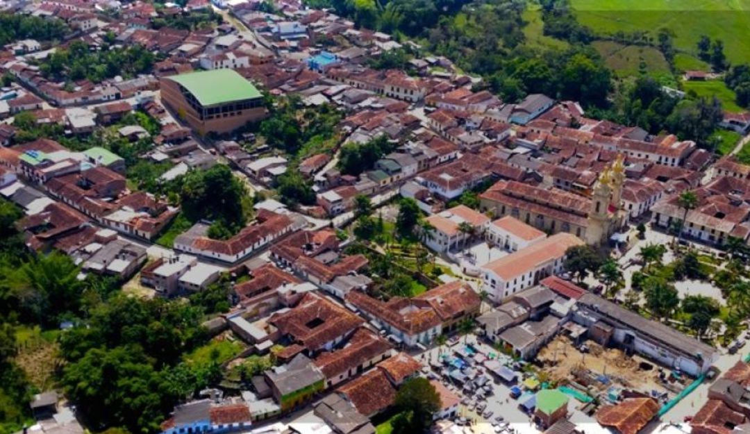 Agua en Suaita: Falta de agua en Suaita por temporada seca y deforestación