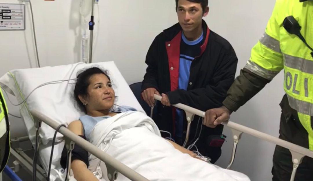 Patrulleros atendieron un parto de emergencia: ¡Policías héroes! Con instrucciones por radioteléfono atendieron parto