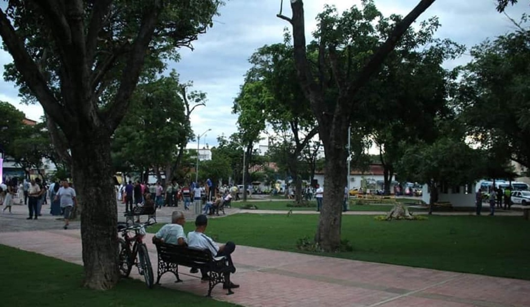 Comunales rechazan los contratos de administración de los parques: Comunales rechazan contratos de administración de los parques