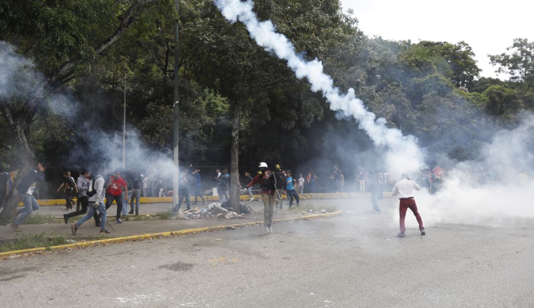 Gobierno de Colombia lamentó hechos de violencia en parlamento venezolano