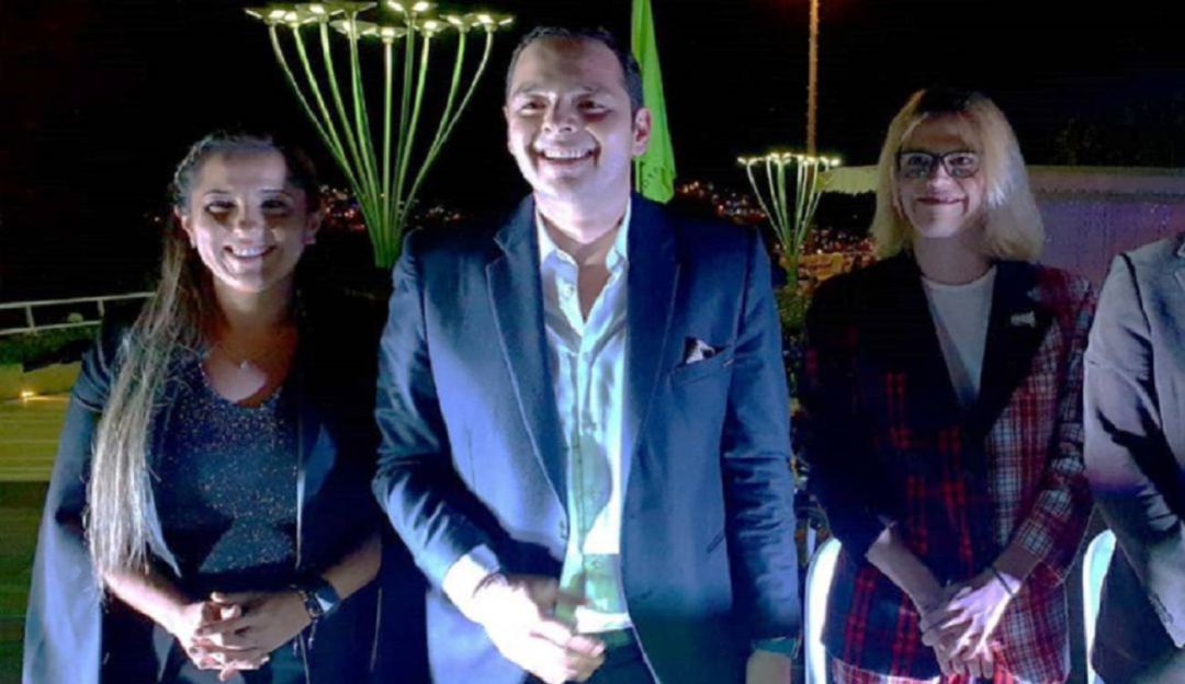 Destitución funcionaria transexual: En Manizales recogen firmas para la destitución de funcionaria transexual