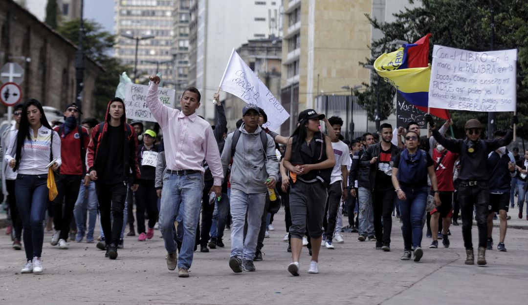 Piden más gestores en marchas del lunes para evitar activación del Esmad: Piden más gestores en marchas del martes para evitar activación del Esmad