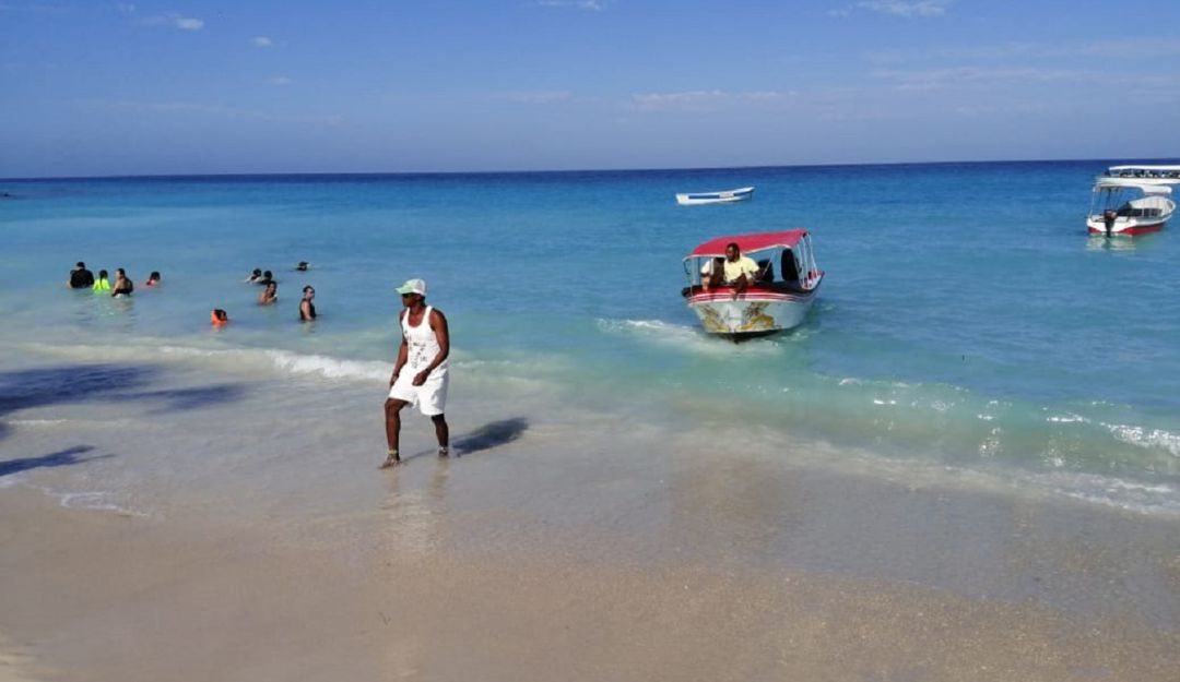 Consejo Gremial de Bolívar Playa Blanca isla de Barú Cartagena: Se requiere autoridad en Playa Blanca: Consejo Gremial de Bolívar