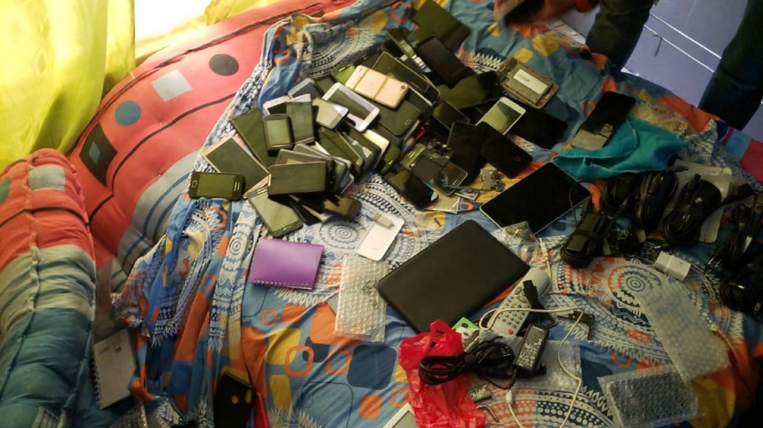 ¿Será alguno suyo? Policía recupera más de 30 celulares hurtados