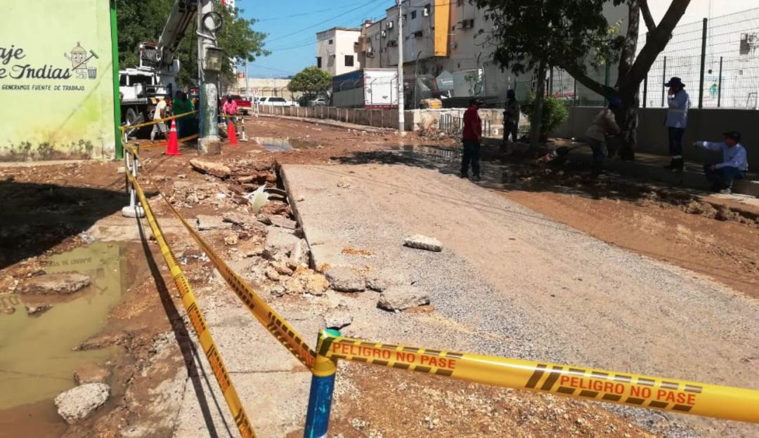 agua Cartagena: En Cartagena daño de tubería dejó pérdidas en negocios y viviendas