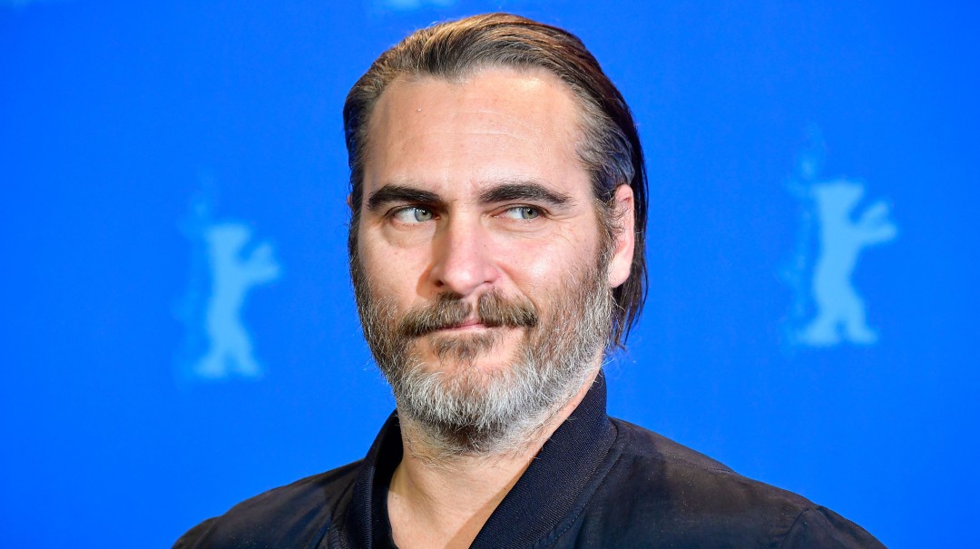 Presentadora de TV se burló del labio leporino de Joaquin Phoenix