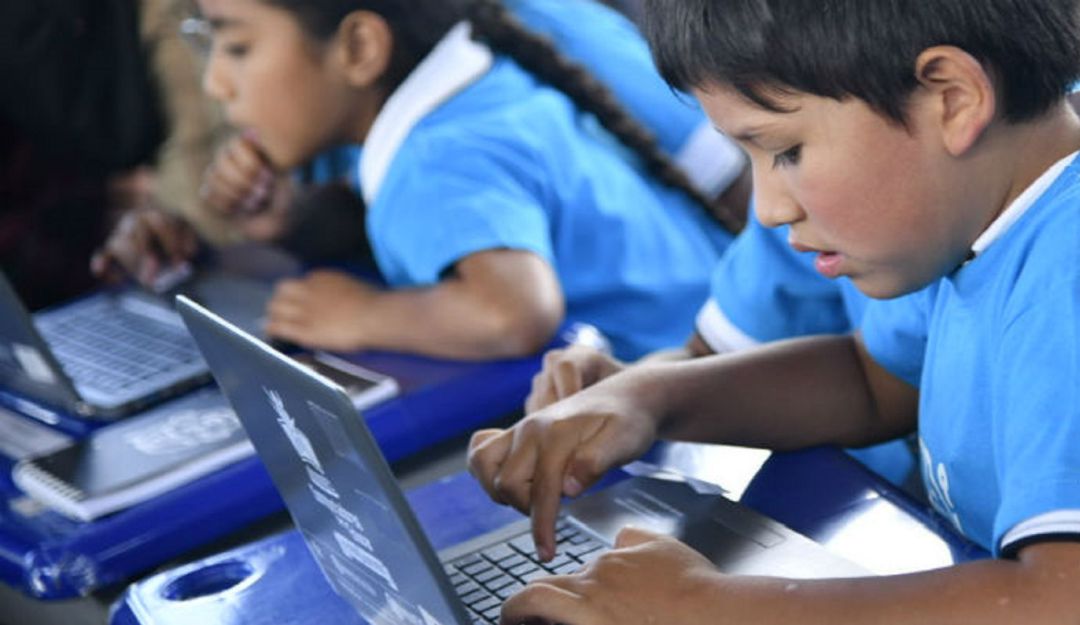 Computadores para colegios: MinTic entregará 77.000 computadores a colegios de Colombia
