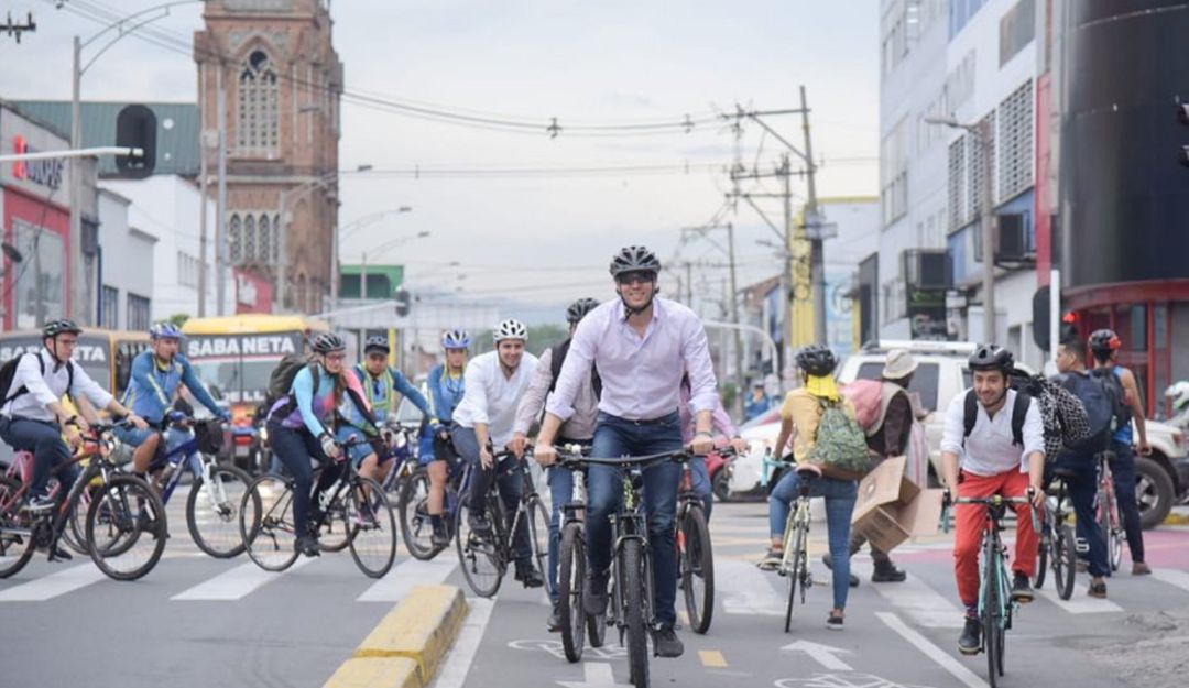 Los funcionarios de Medellín llegarán al consejo de gobierno en bicicleta