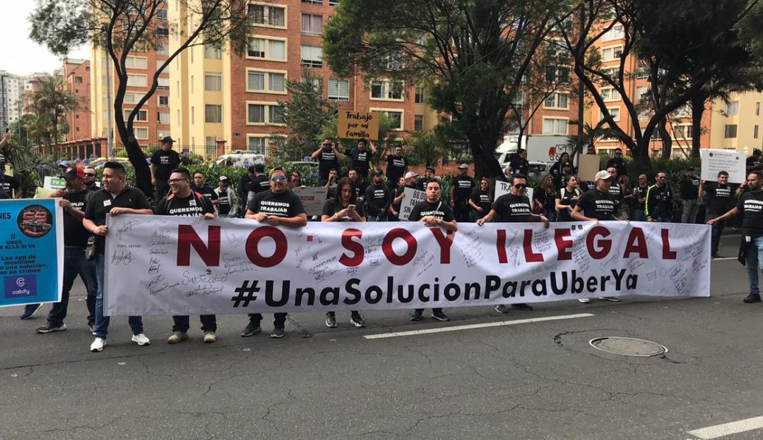 Conductores se unen al paro Nacional: Conductores de Uber se unen a las marchas del 21E