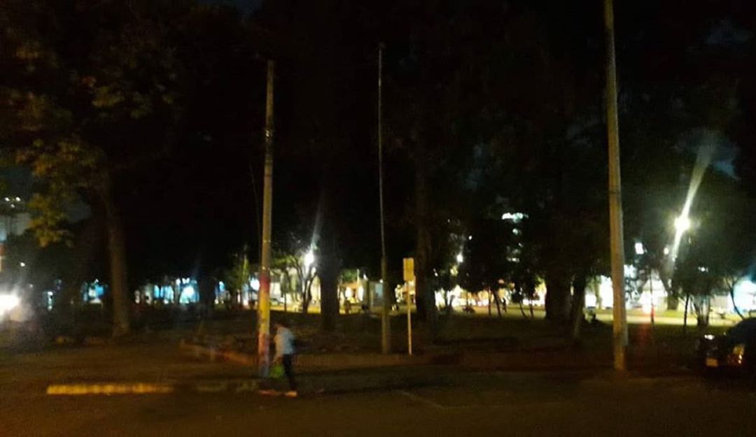 BUCARMANGA ALUMBRADO PÚBLICO: Inició mantenimiento de alumbrado público