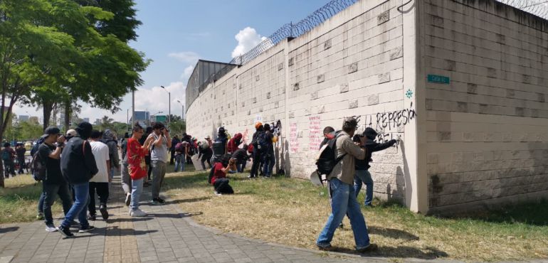 Marcha, medellín, protesta: Sin alteraciones, pero con hostil ambiente avanza marcha en Medellín