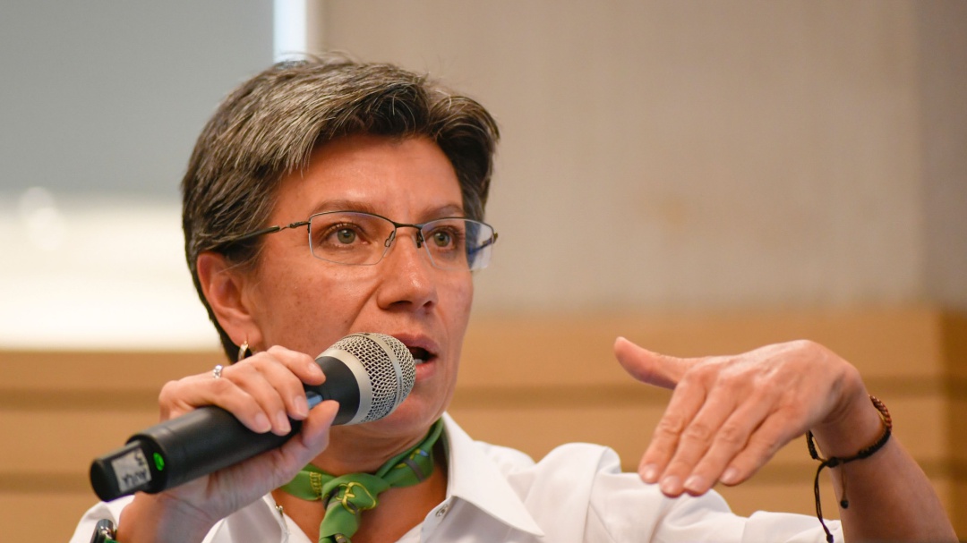 "¿Entonces la equivocada soy yo?": ‘Claudia López’ de La Luciérnaga