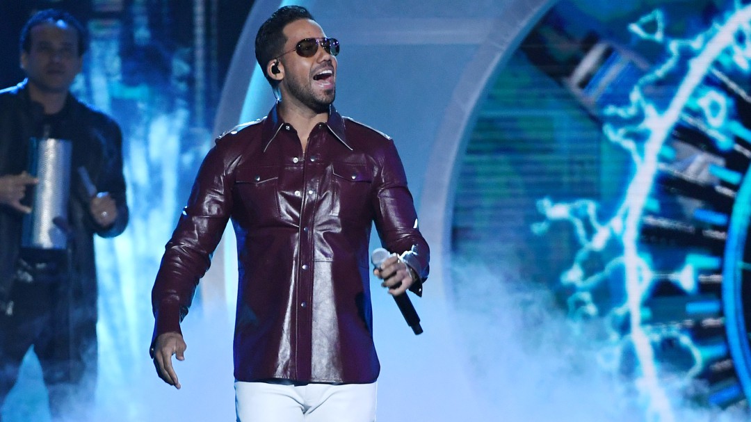 Seguidora se tatuó nombre de Romeo Santos