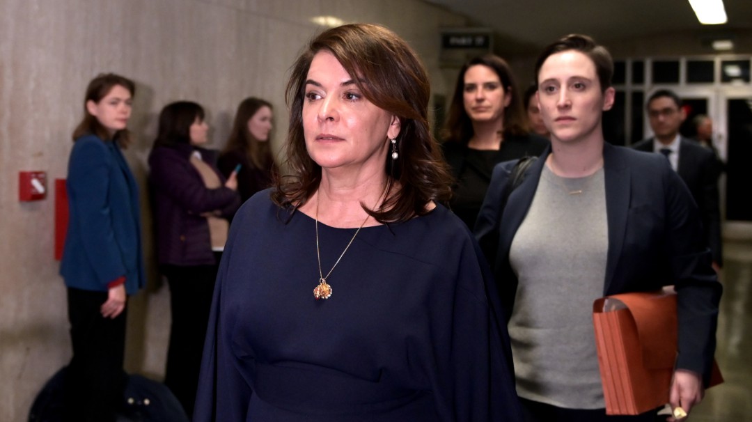 La actriz Annabella Sciorra denuncia su violación en el juicio de Weinstein
