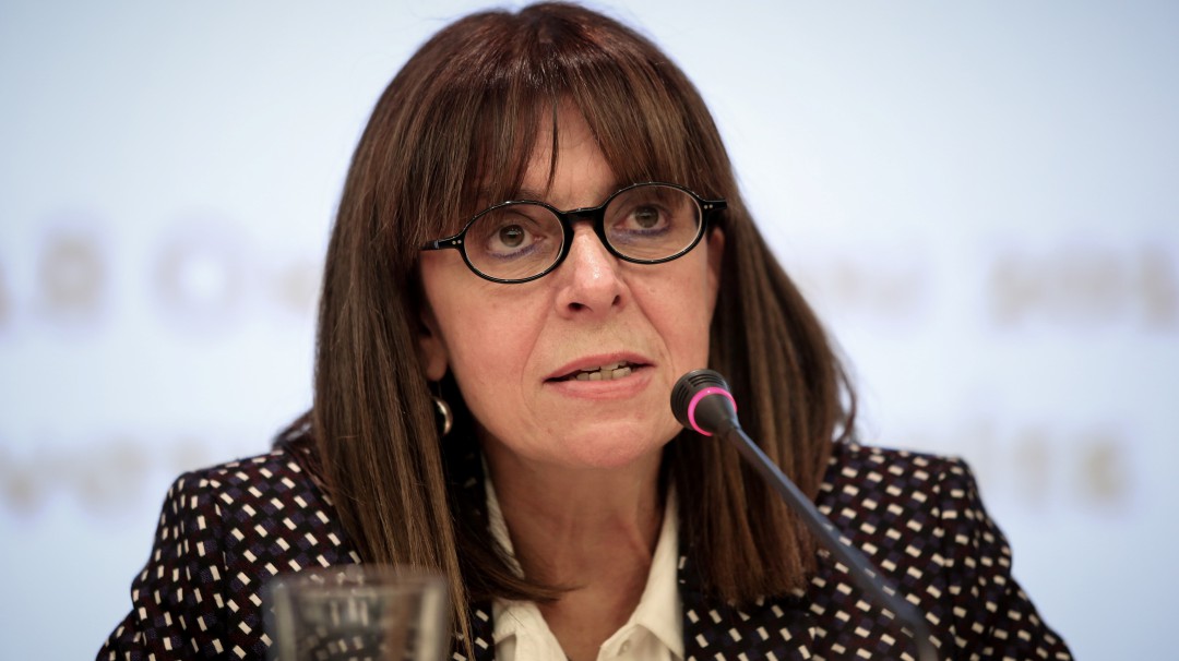 Grecia elige a su primera mujer presidenta de la República