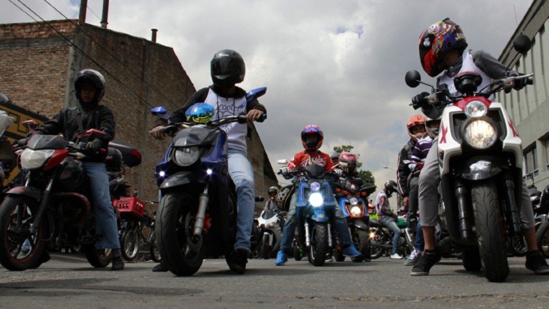 Operativos para contrarrestar los "piques" en motocicletas hará la Policía
