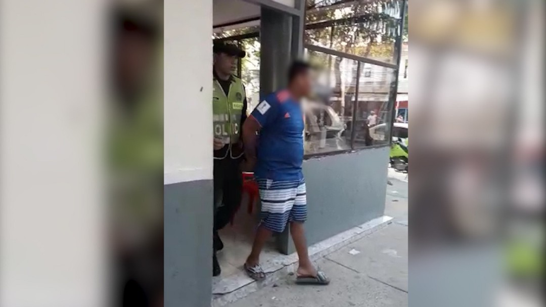 Lo capturan por herir a una mujer y queda libre porque no lo denunciaron