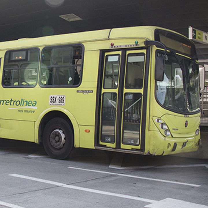 Metrolínea anuncia ajustes en algunas rutas