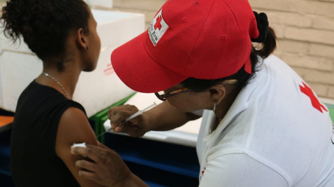 La Cruz Roja estuvo presente en la jornada de vacunación en Bolívar
