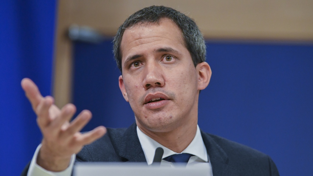 "En Davos encontré comida": Guaidó de La Luciérnaga